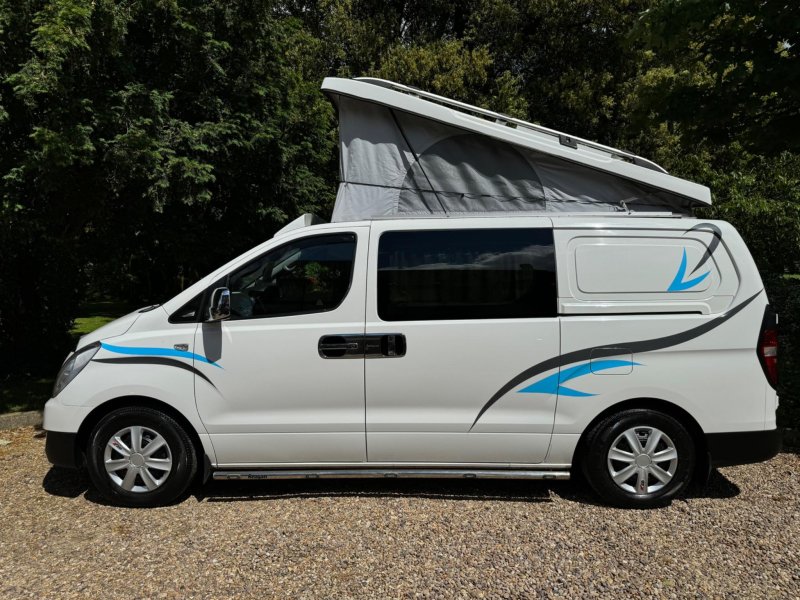 HYUNDAI I800