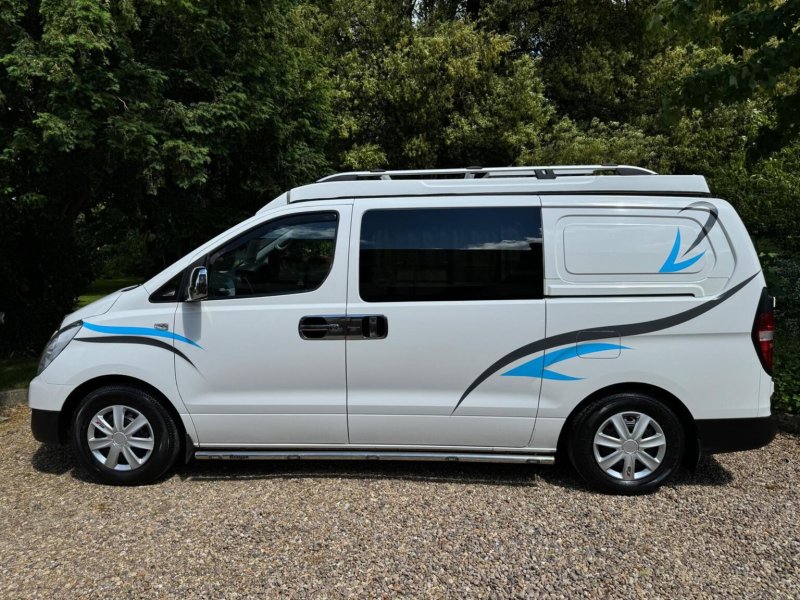 HYUNDAI I800