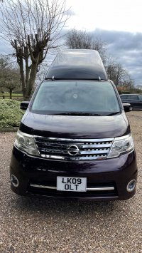 NISSAN SERENA
