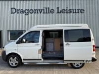 VOLKSWAGEN CAMPERVAN