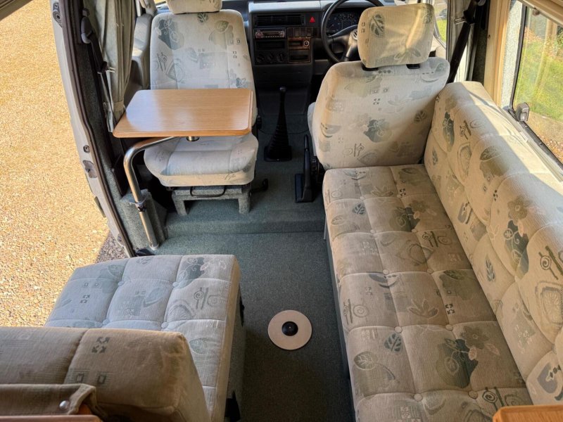 VOLKSWAGEN CAMPERVAN