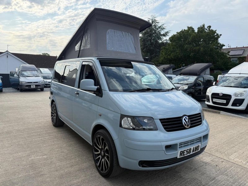 VOLKSWAGEN CAMPERVAN