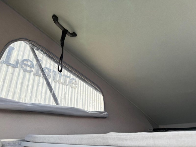 VOLKSWAGEN CAMPERVAN