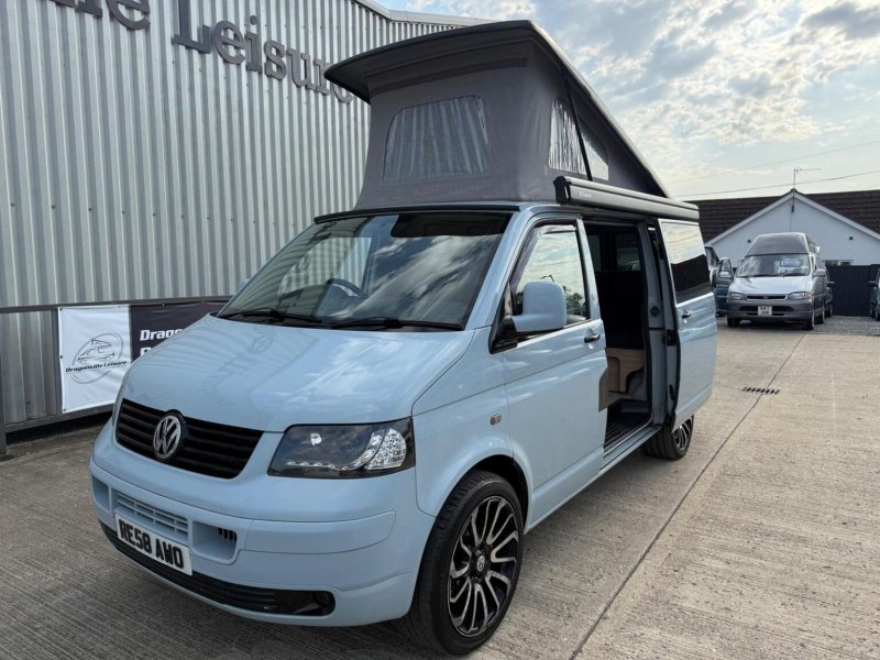 VOLKSWAGEN CAMPERVAN