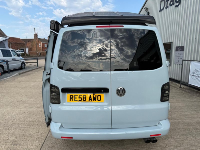 VOLKSWAGEN CAMPERVAN