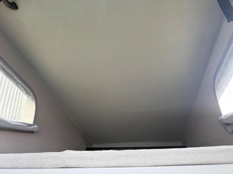 VOLKSWAGEN CAMPERVAN