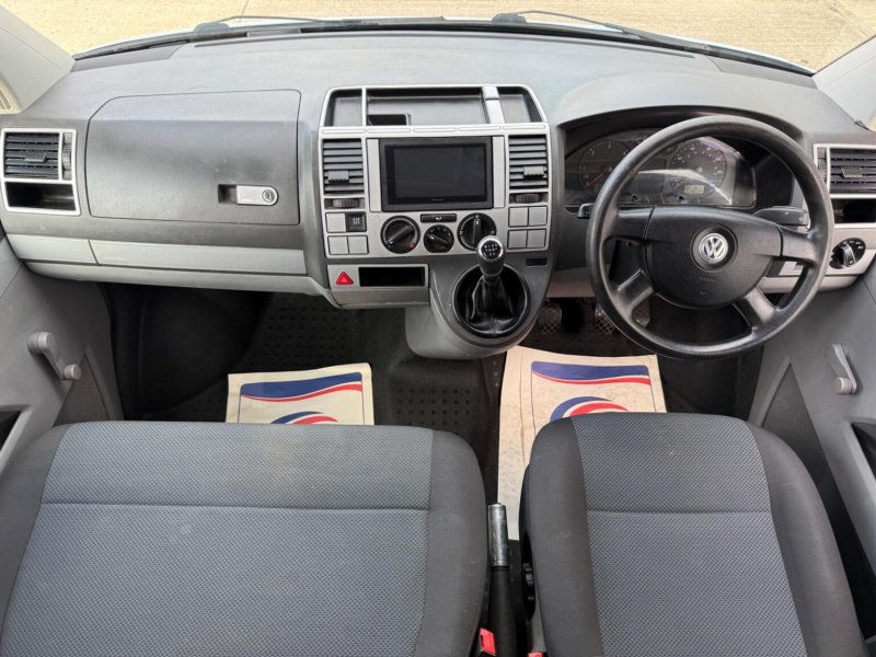 VOLKSWAGEN CAMPERVAN