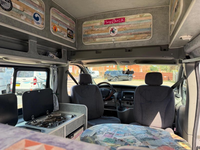RENAULT TRAFIC