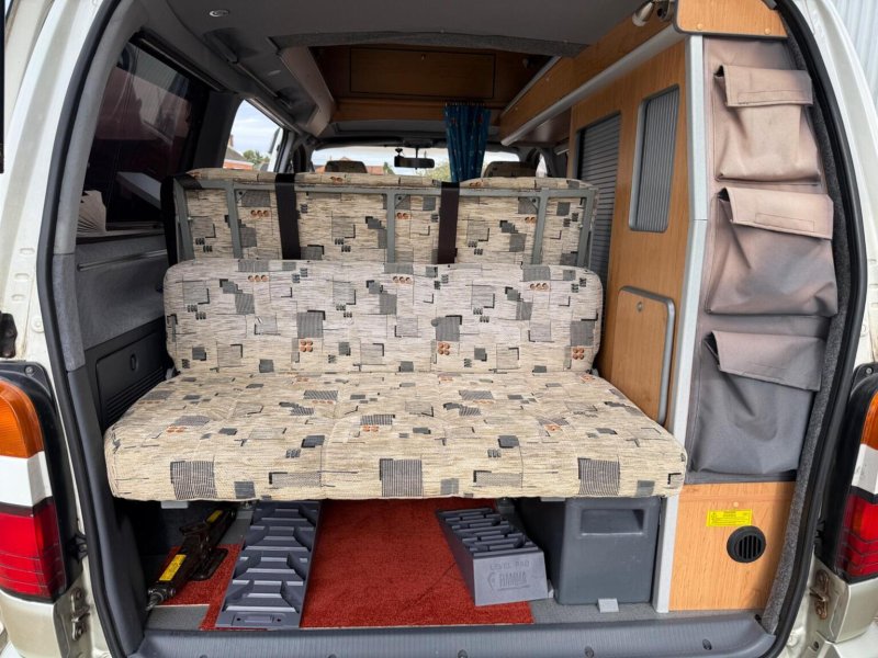 TOYOTA GRANVIA