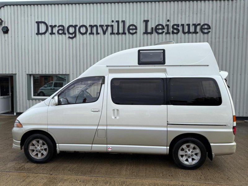 TOYOTA GRANVIA