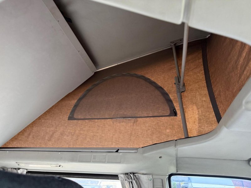 VOLKSWAGEN CAMPERVAN
