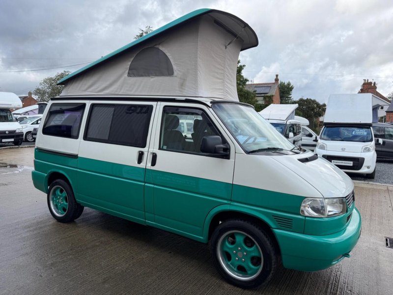VOLKSWAGEN CAMPERVAN