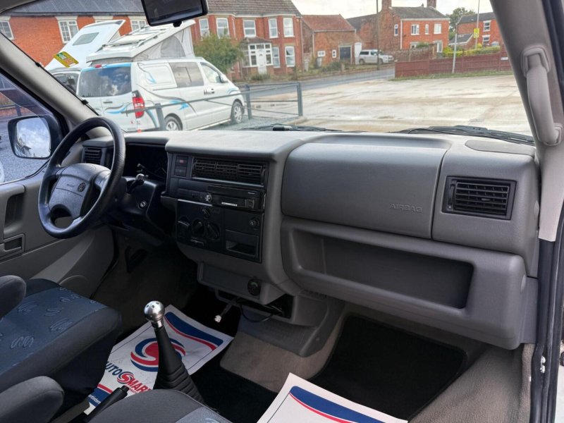 VOLKSWAGEN CAMPERVAN