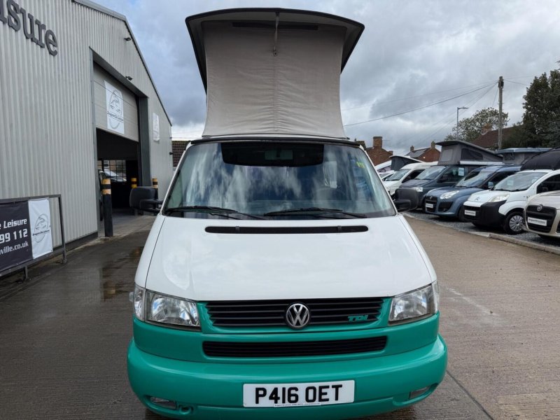 VOLKSWAGEN CAMPERVAN