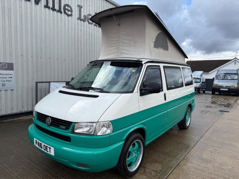 VOLKSWAGEN CAMPERVAN