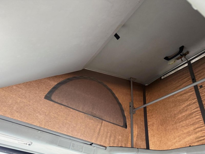 VOLKSWAGEN CAMPERVAN