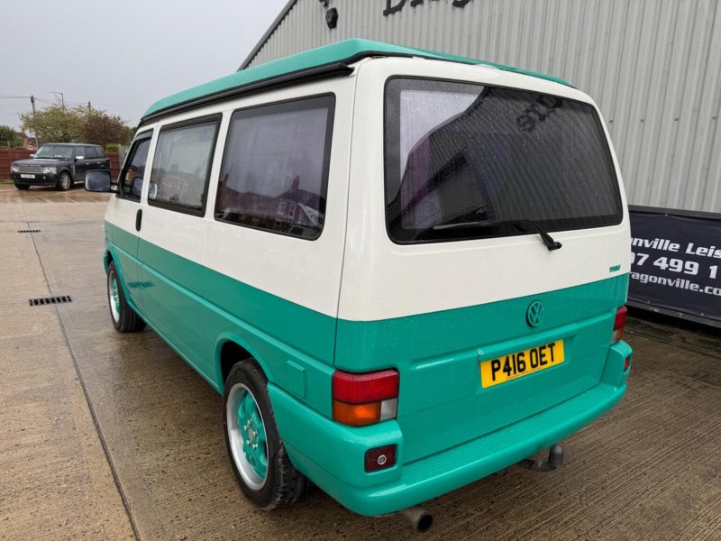 VOLKSWAGEN CAMPERVAN