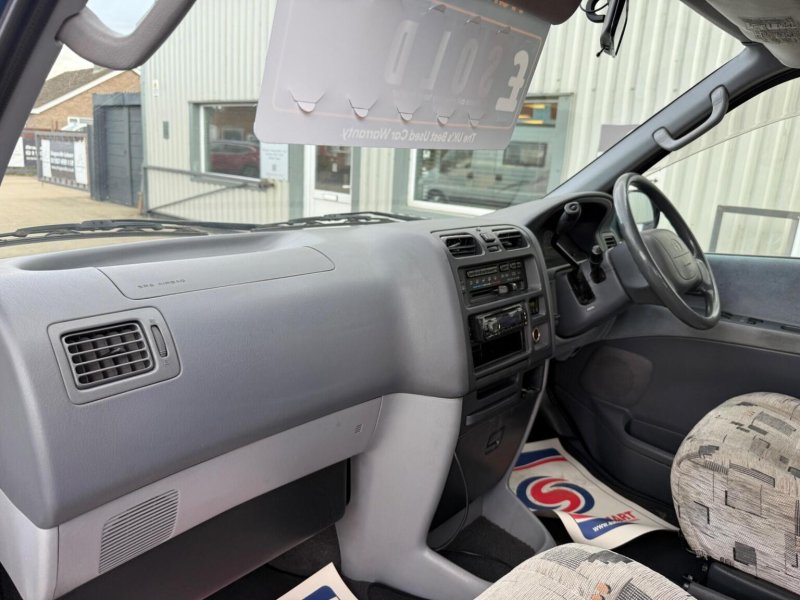 TOYOTA GRANVIA