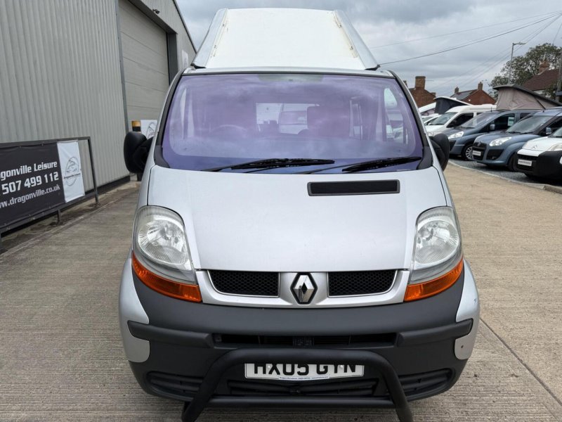 RENAULT TRAFIC
